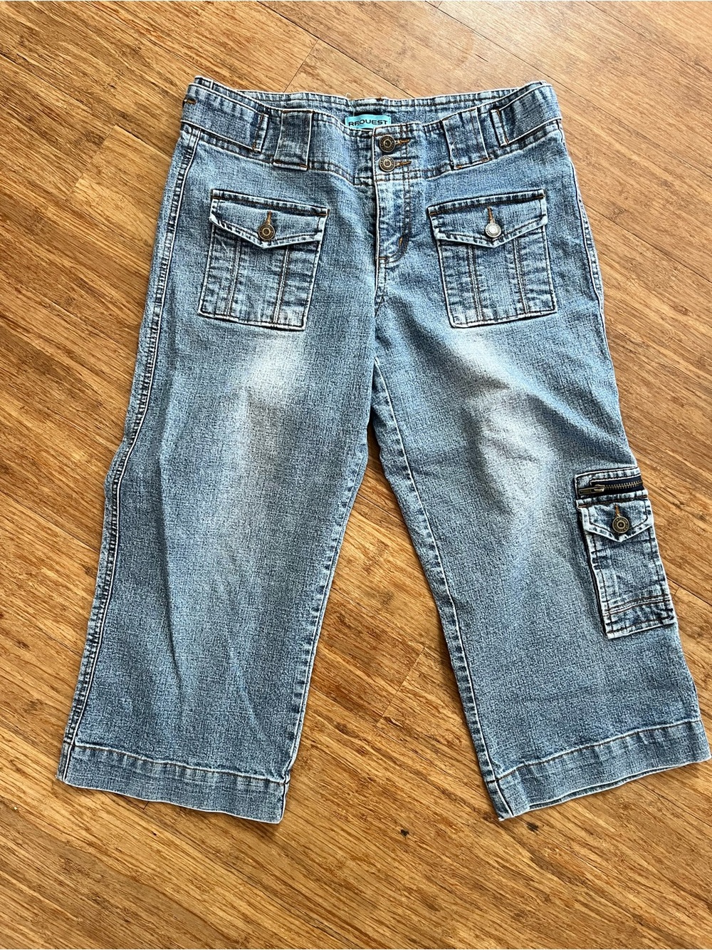 VTG Request Denim Cargo Capris Crop Jeans Y2K Medium Wash Low Mid Rise 29